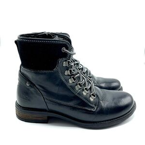 Taos Footwear Black Ankle Boots